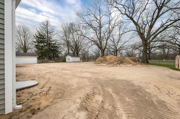 Backyard, Detached Garage, Exterior