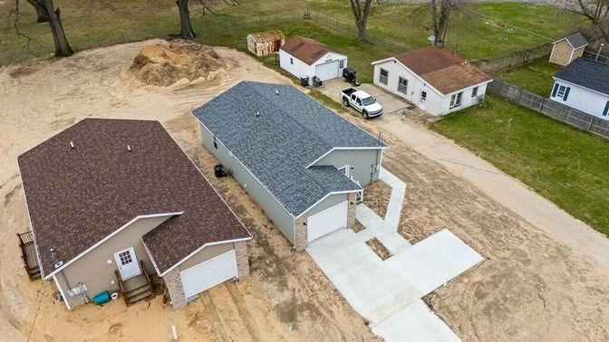 Exterior, Drone