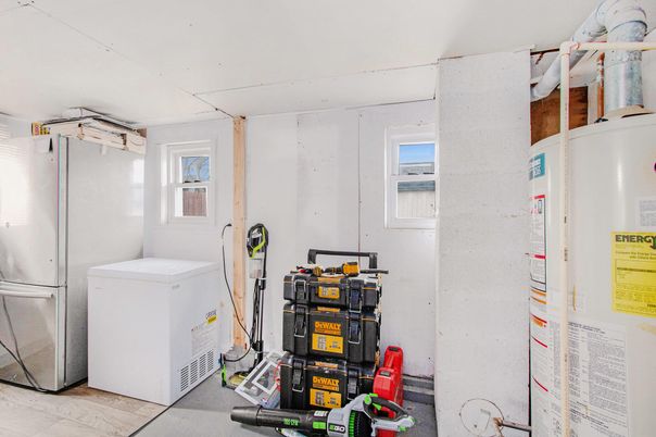 Interior, Washer