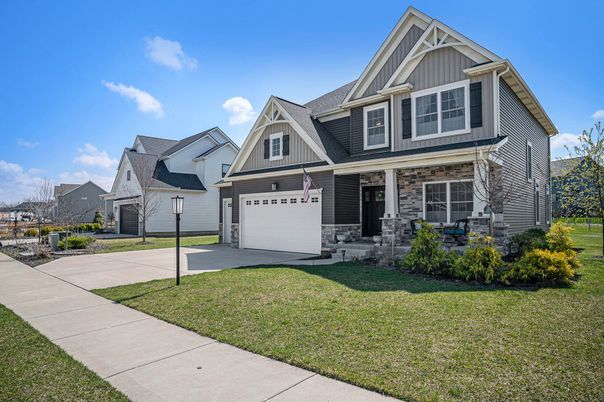 Attached, Exterior, Facade, Farmhouse