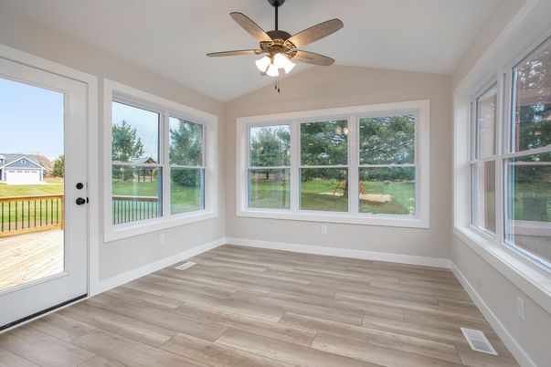 Empty room, Interior, Sun Room, Wood Texture Flooring
