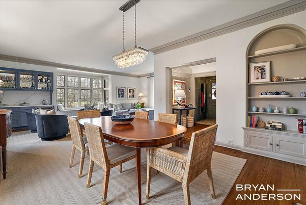 Chandelier, Dining room, Interior, Living room, Pendant Lights, Wood Texture Flooring