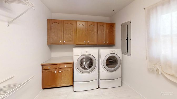 Interior, Washer