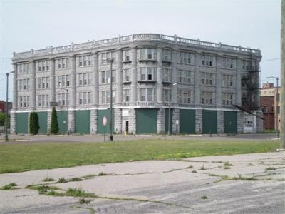 Backyard, Exterior, Facade, Chicago School