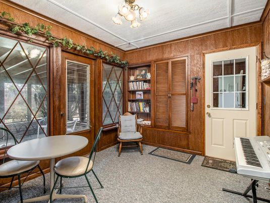 Chandelier, Dining room, Interior