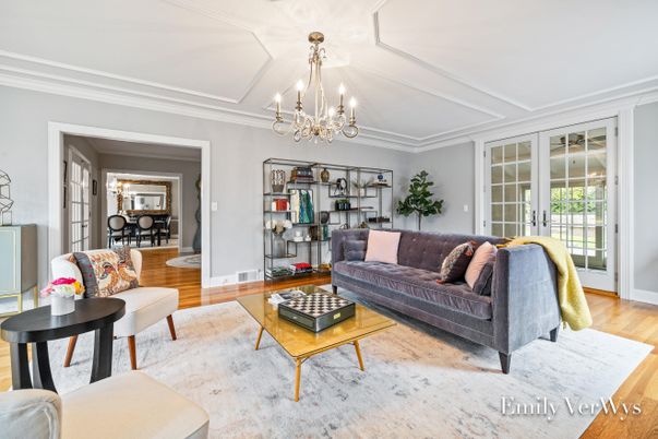 Chandelier, Dining room, Interior, Living room, Wood Texture Flooring