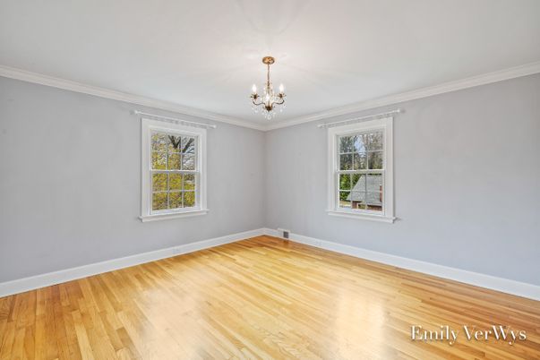 Chandelier, Empty room, Interior, Wood Texture Flooring