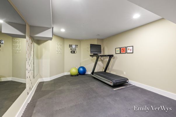 Fitness Equipment, Interior, Recessed Lighting