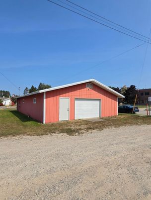 Backyard, Detached Garage, Exterior