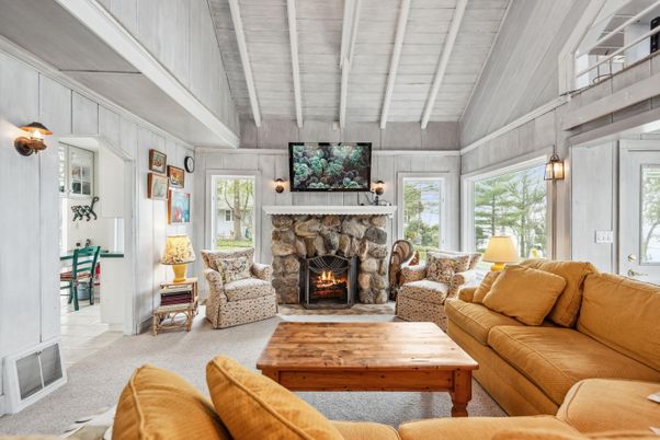 Fireplace, Interior, Living room