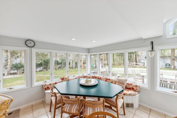 Dining room, Interior, Recessed Lighting, Sun Room