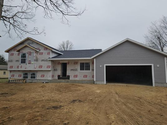 Attached, Backyard, Exterior, Facade, Split Level