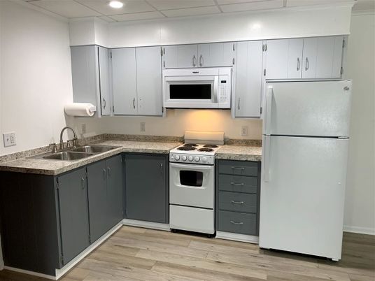 Interior, Kitchen, Recessed Lighting, Wood Texture Flooring