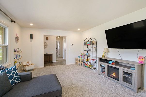 Fireplace, Interior, Living room, Recessed Lighting