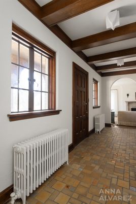 Interior, Wooden Beams