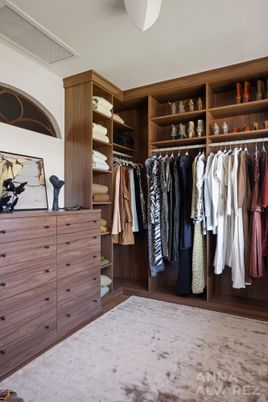 Interior, Walk-in Closets