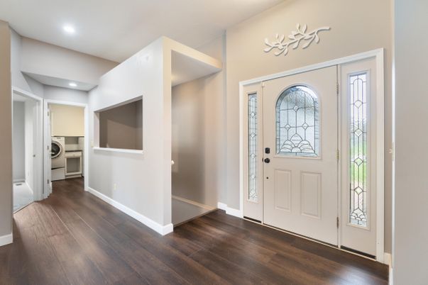 Interior, Recessed Lighting, Utility Closets, Washer, Wood Texture Flooring