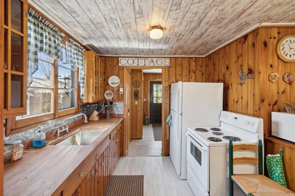 Interior, Kitchen, Wooden Ceilings, Wooden Walls