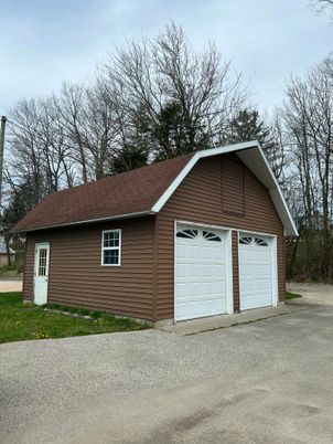 Detached Garage, Exterior