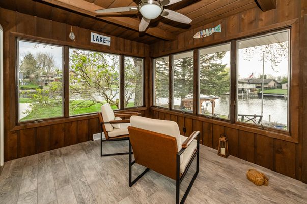 Interior, Sun Room, Water, Wooden Ceilings, Wood Texture Flooring, Wooden Walls