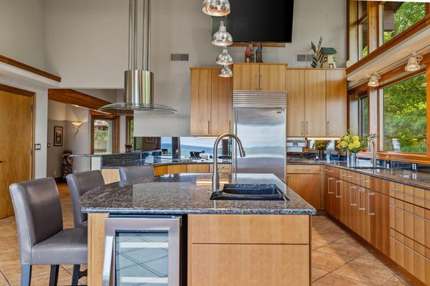 Interior, Kitchen, Pendant Lights, Stainless Steel Appliances