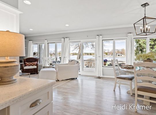 Dining room, Interior, Living room, Pendant Lights, Recessed Lighting, Wood Texture Flooring