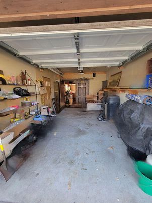 Garage, Interior