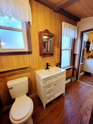 Bathroom, Interior, Wooden Ceilings, Wood Texture Flooring, Wooden Walls