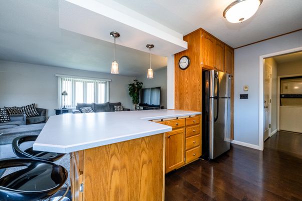 Interior, Kitchen, Living room, Pendant Lights, Wood Texture Flooring