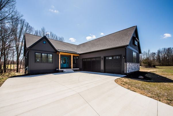 Attached, Exterior, Facade, Farmhouse