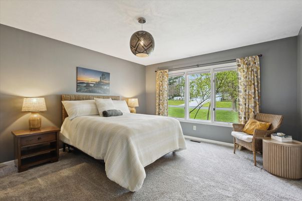 Bedroom, Interior, Pendant Lights