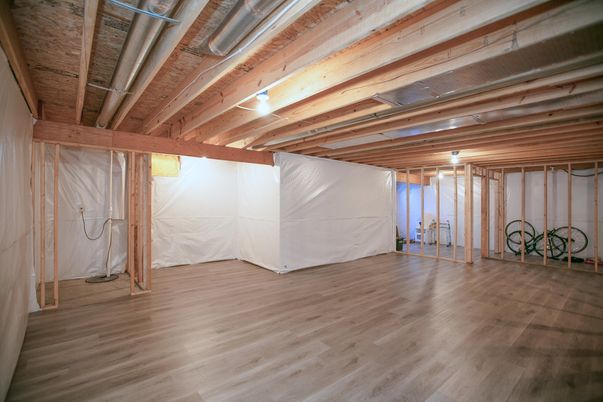 Empty room, Interior, Wooden Beams, Wooden Ceilings, Wood Texture Flooring
