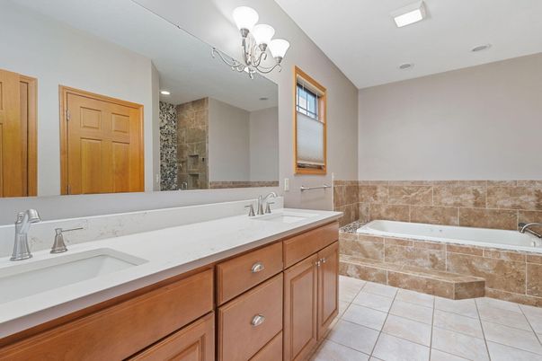 Bathroom, Dual Sink Vanities, Interior, Recessed Lighting