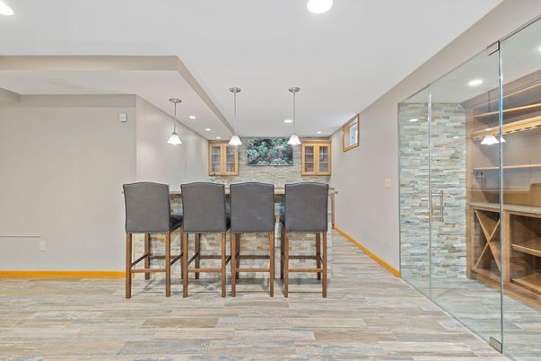 Interior, Pendant Lights, Recessed Lighting, Wood Texture Flooring