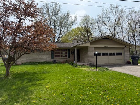Attached, Exterior, Facade, Brick Facade, Ranch