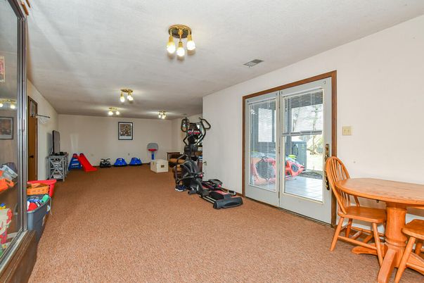 Dining room, Fitness Equipment, Interior