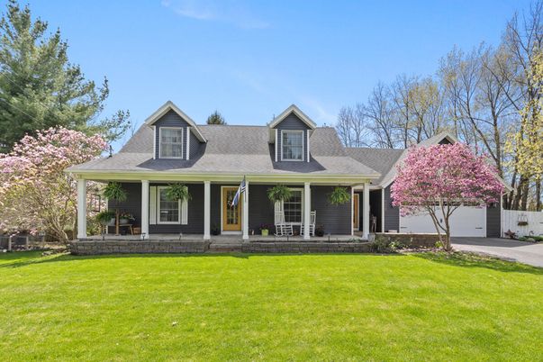 Attached, Exterior, Facade, Cape Cod