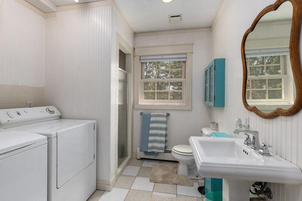 Bathroom, Interior, Recessed Lighting, Washer