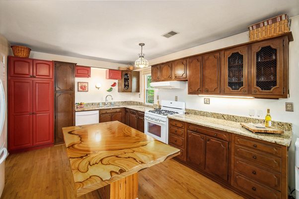 Interior, Kitchen, Pendant Lights, Wood Texture Flooring
