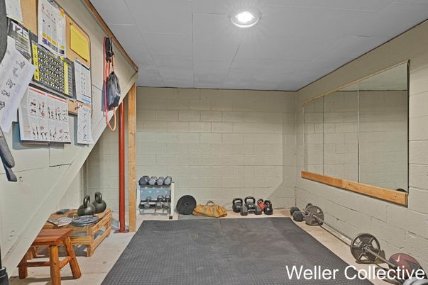 Fitness Equipment, Interior, Recessed Lighting, Stone Walls