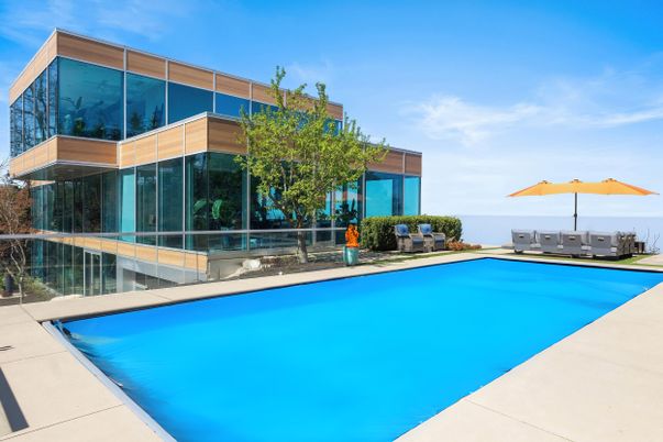 Exterior, Pool, Water