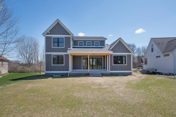 Exterior, Facade, Farmhouse