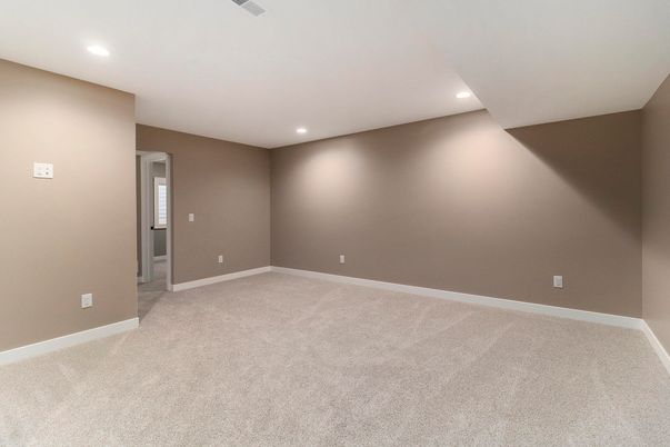 Empty room, Interior, Recessed Lighting