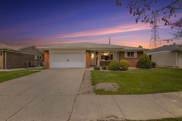 Attached, Exterior, Facade, Brick Facade, Ranch