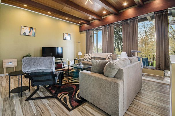 Interior, Living room, Recessed Lighting, Wooden Beams, Wooden Ceilings, Wood Texture Flooring
