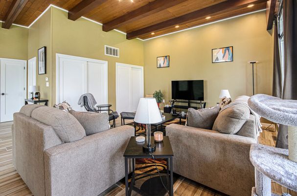 Interior, Living room, Recessed Lighting, Wooden Beams, Wooden Ceilings, Wood Texture Flooring