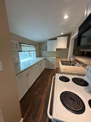 Interior, Kitchen, Recessed Lighting, Wood Texture Flooring