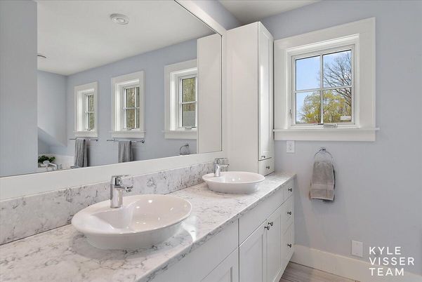 Bathroom, Dual Sink Vanities, Interior, Wood Texture Flooring
