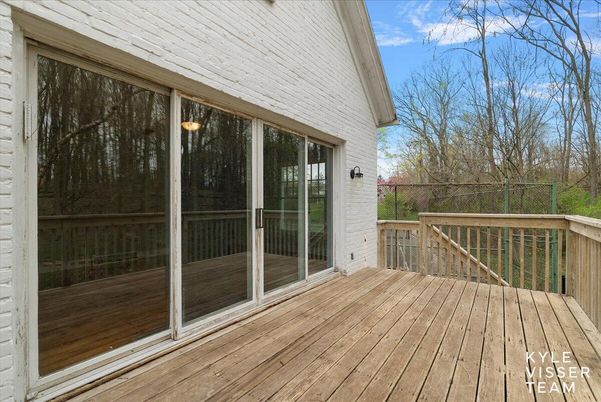 Exterior, Wood Texture Flooring