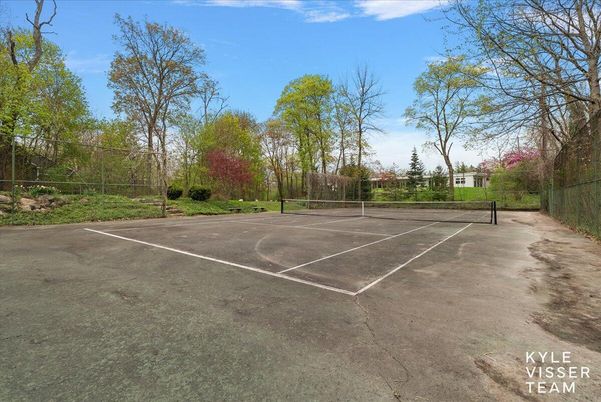 Exterior, Tennis Courts